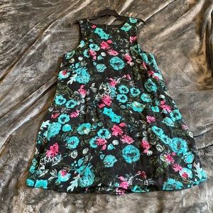 Floral sleeveless summer mesh dress